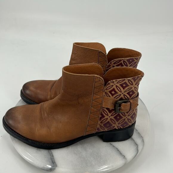 Anthropologie Jasper & Jeera brown leather caravan booties - Picture 3 of 7